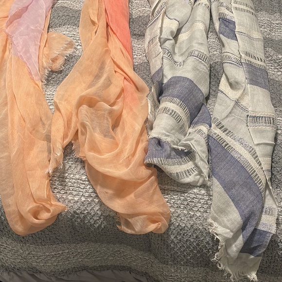 Spring scarf bundle - Picture 2 of 2